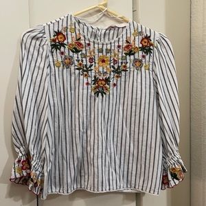 Zara Embroidery Blouse Size S
